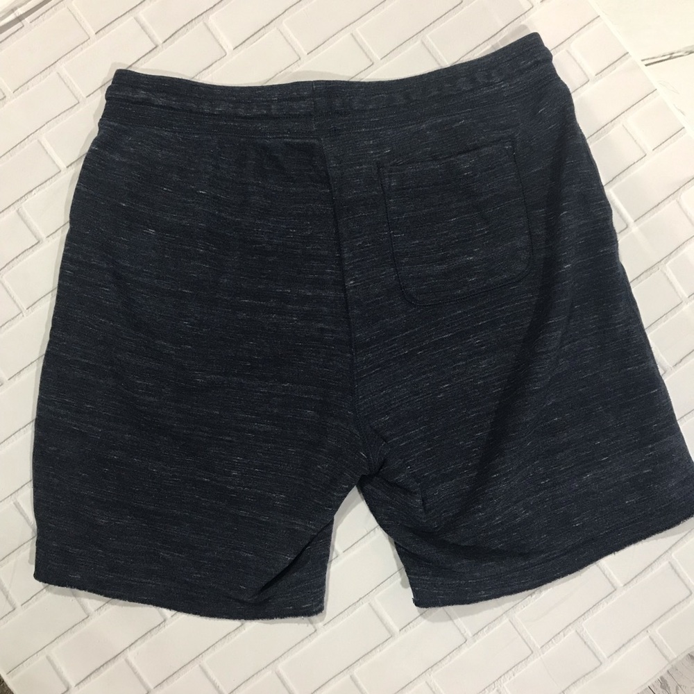 Gap For Good Shorts Sz L (X11) - Picture 2 of 3
